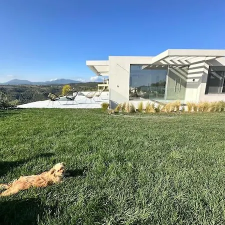 Georgianna's The Apartment